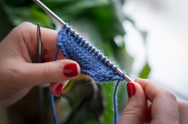 how to start knitting